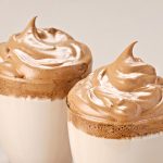 Le café Dalgona (le Dalgona coffee)