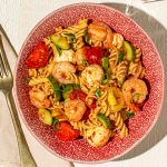 Salade de pâtes froide aux crevettes