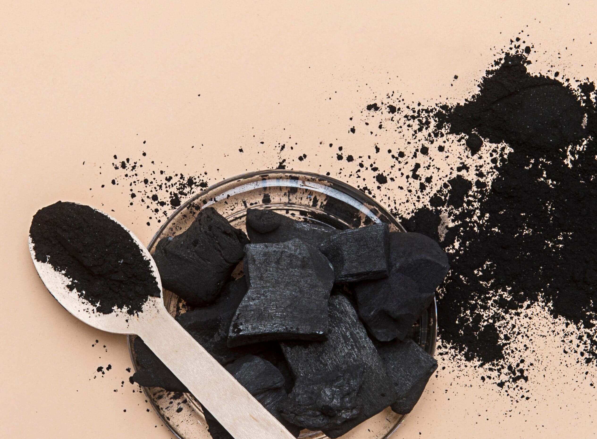 Les bienfaits du charbon noir