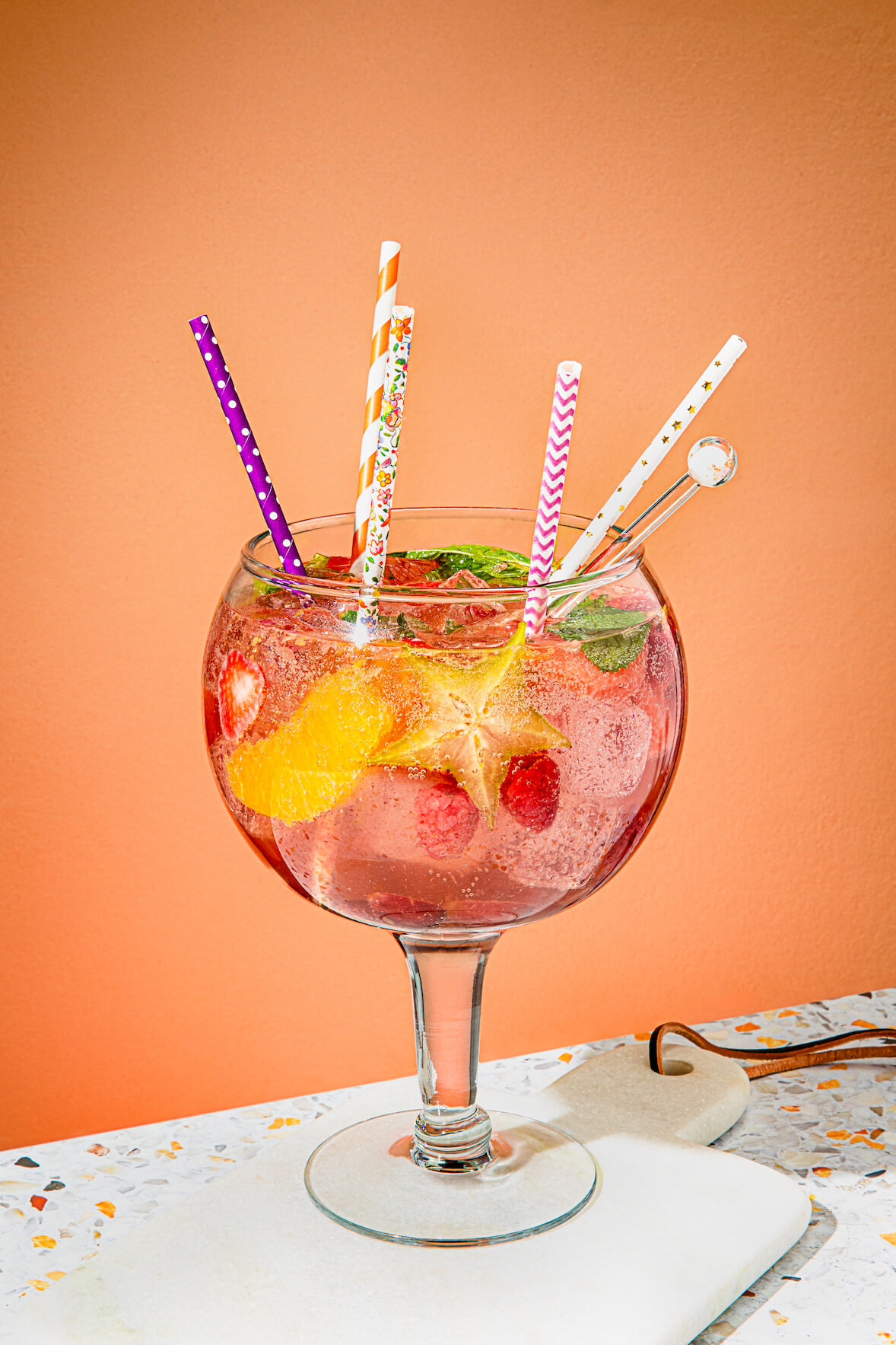 Rosé sangria with fruits