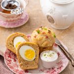 Muffins surprises œufs durs, bacon et fromage