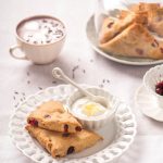 Scones aux canneberges et glaçage au citron