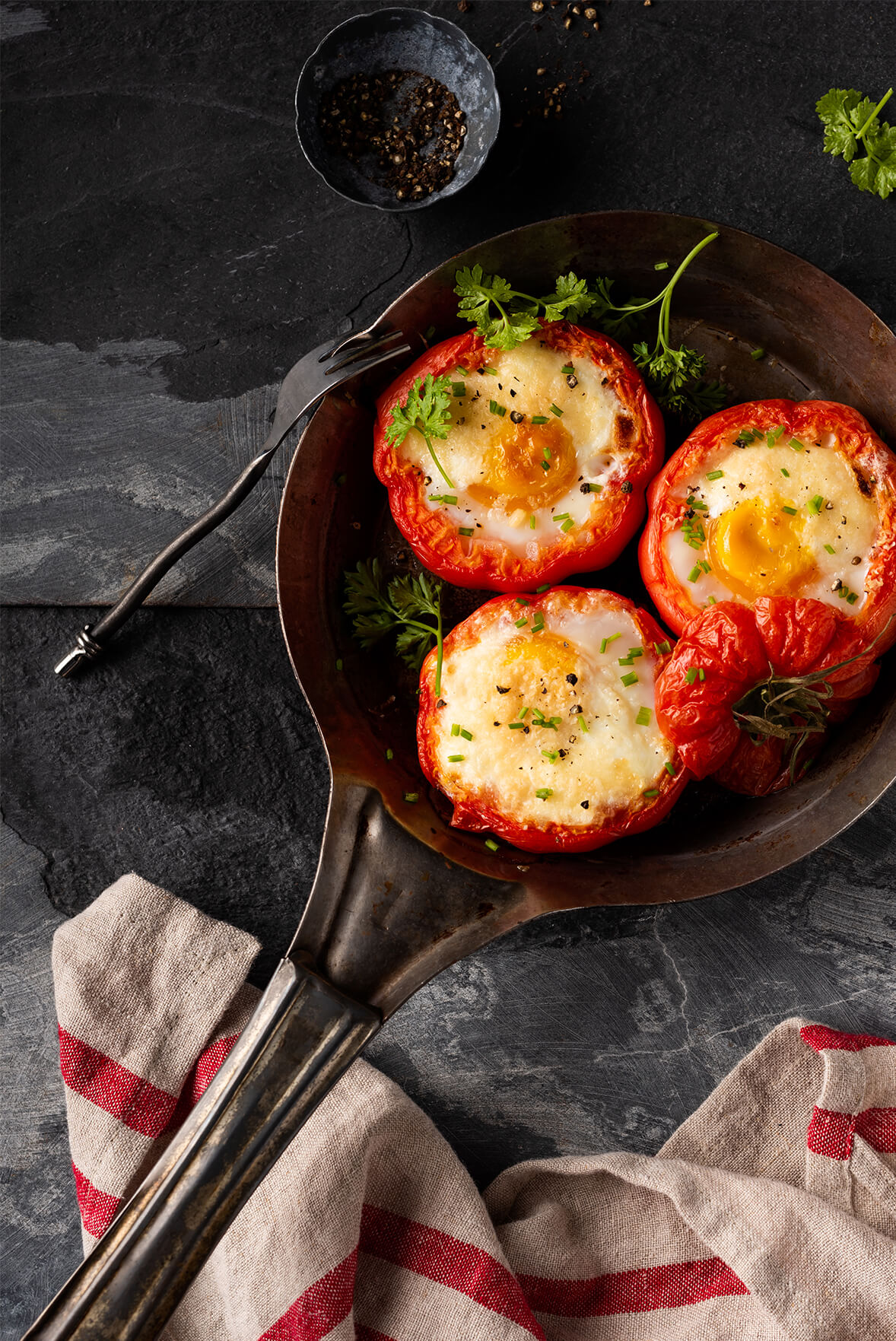 Tomates farcies aux oeufs