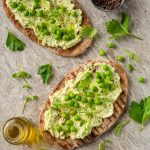 Tartinade de tofu sur pain protéiné maison
