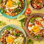 Huevos rancheros sur tortillas de chou-fleur