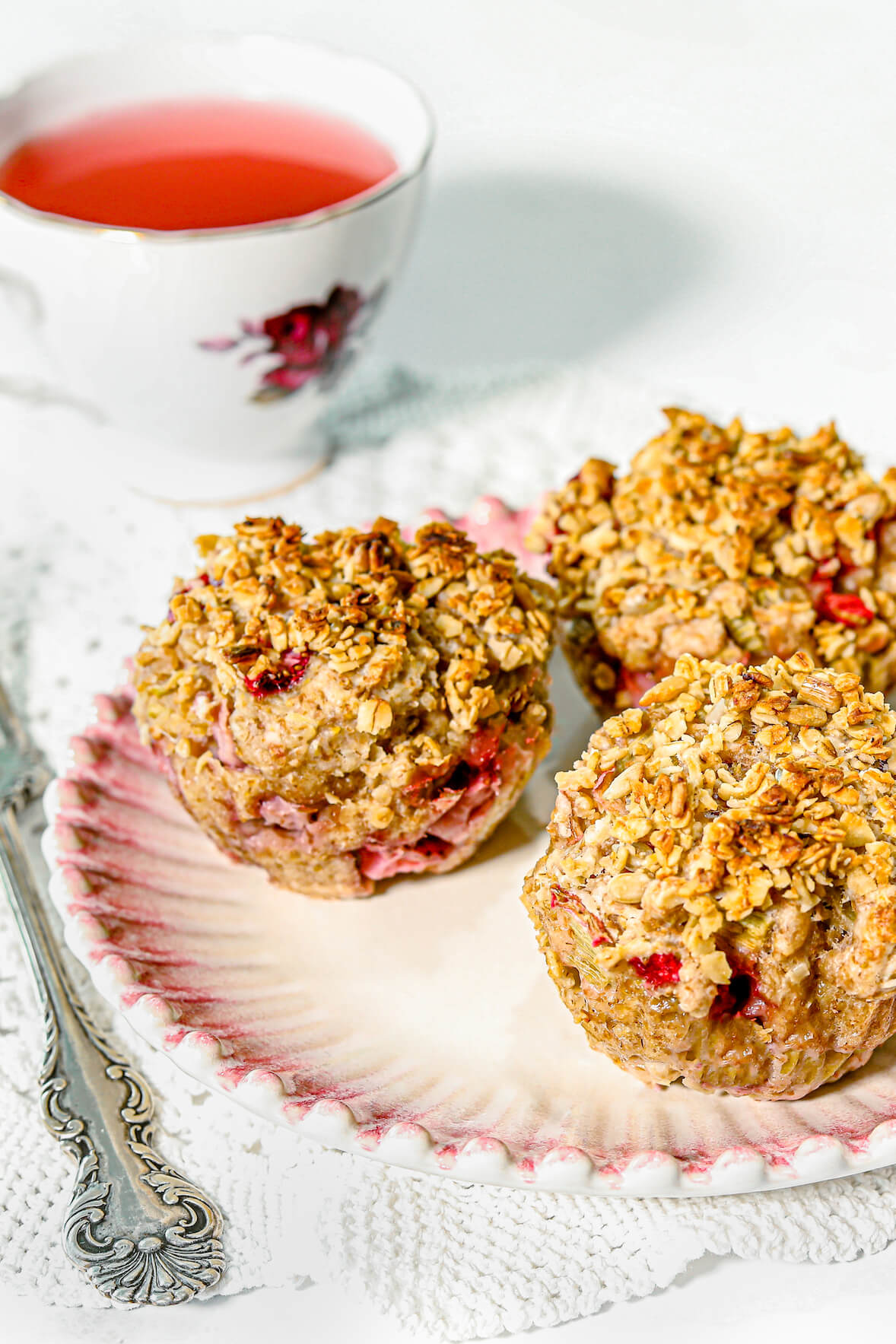 Strawberry rhubarb muffins
