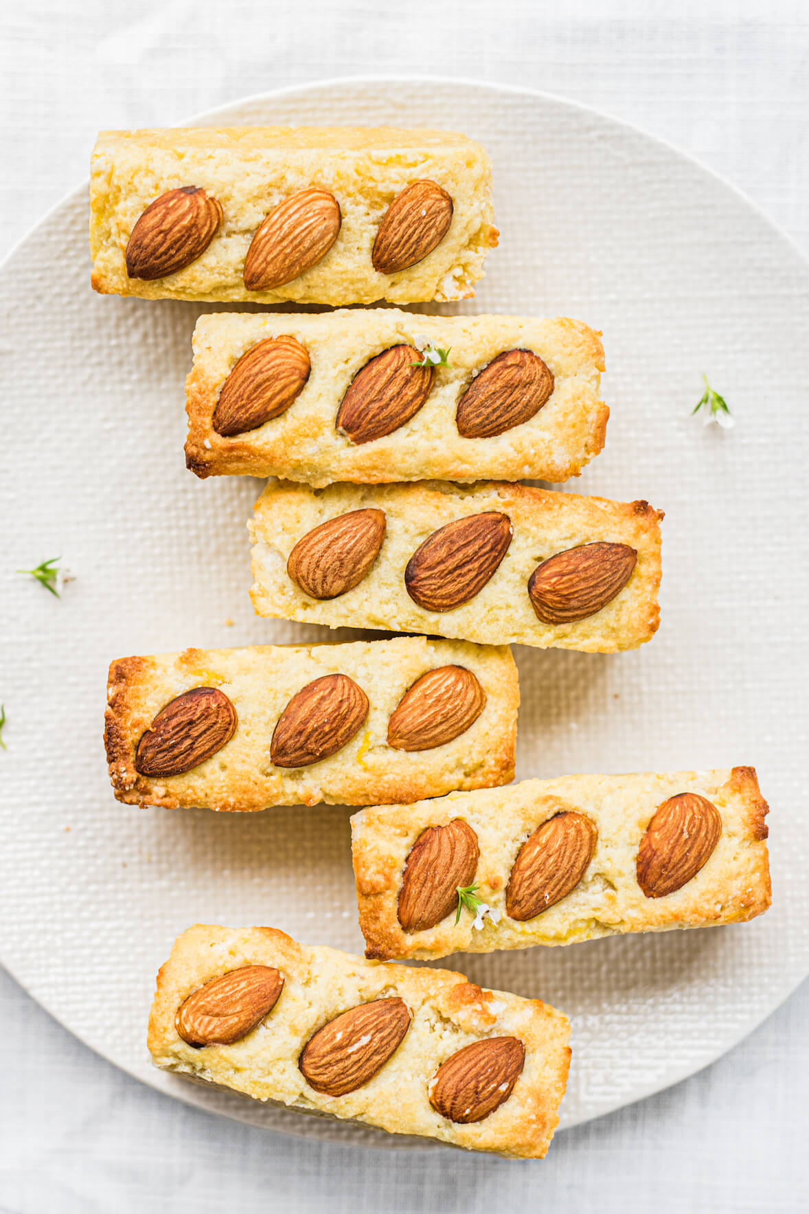 Almond scones
