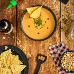 Trempette chaude au fromage style nachos