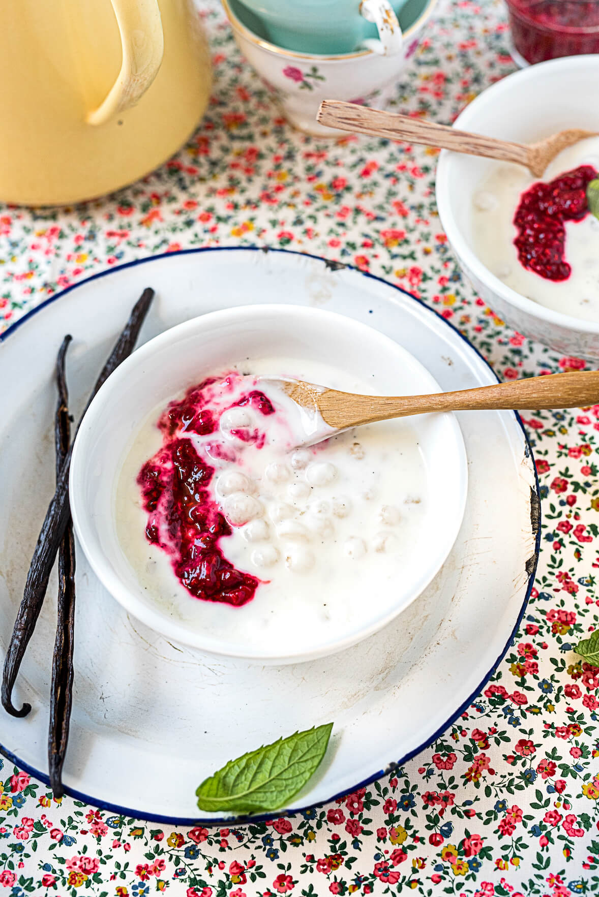 Déjeuner aux perles de tapioca et yogourt style boba
