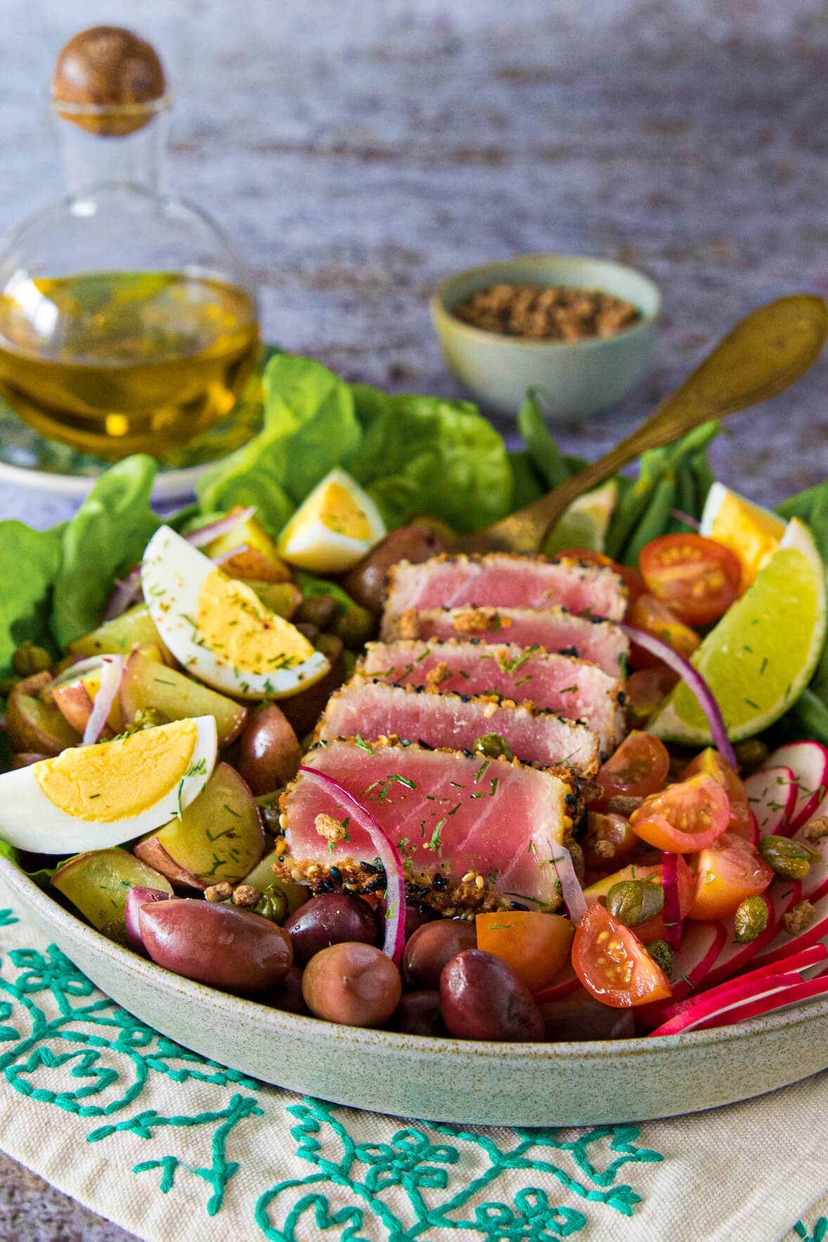 Salade niçoise et tataki de thon