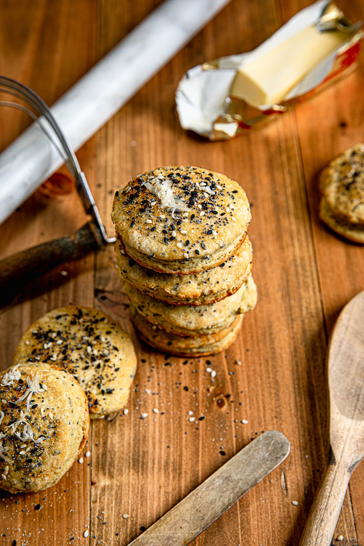 Scones plein goût tout garni (everything but the bagel)