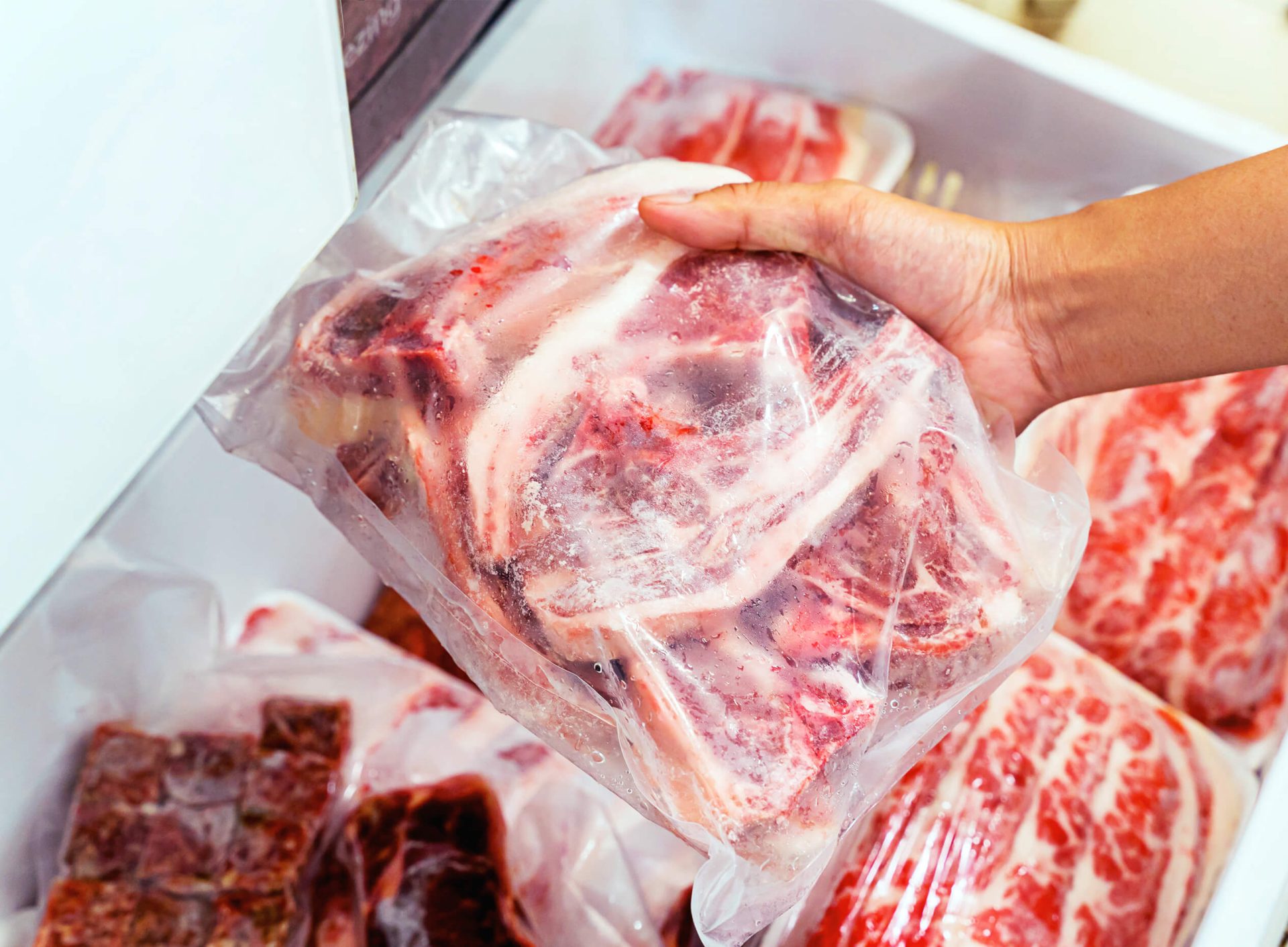 Comment décongeler de la viande de façon sécuritaire