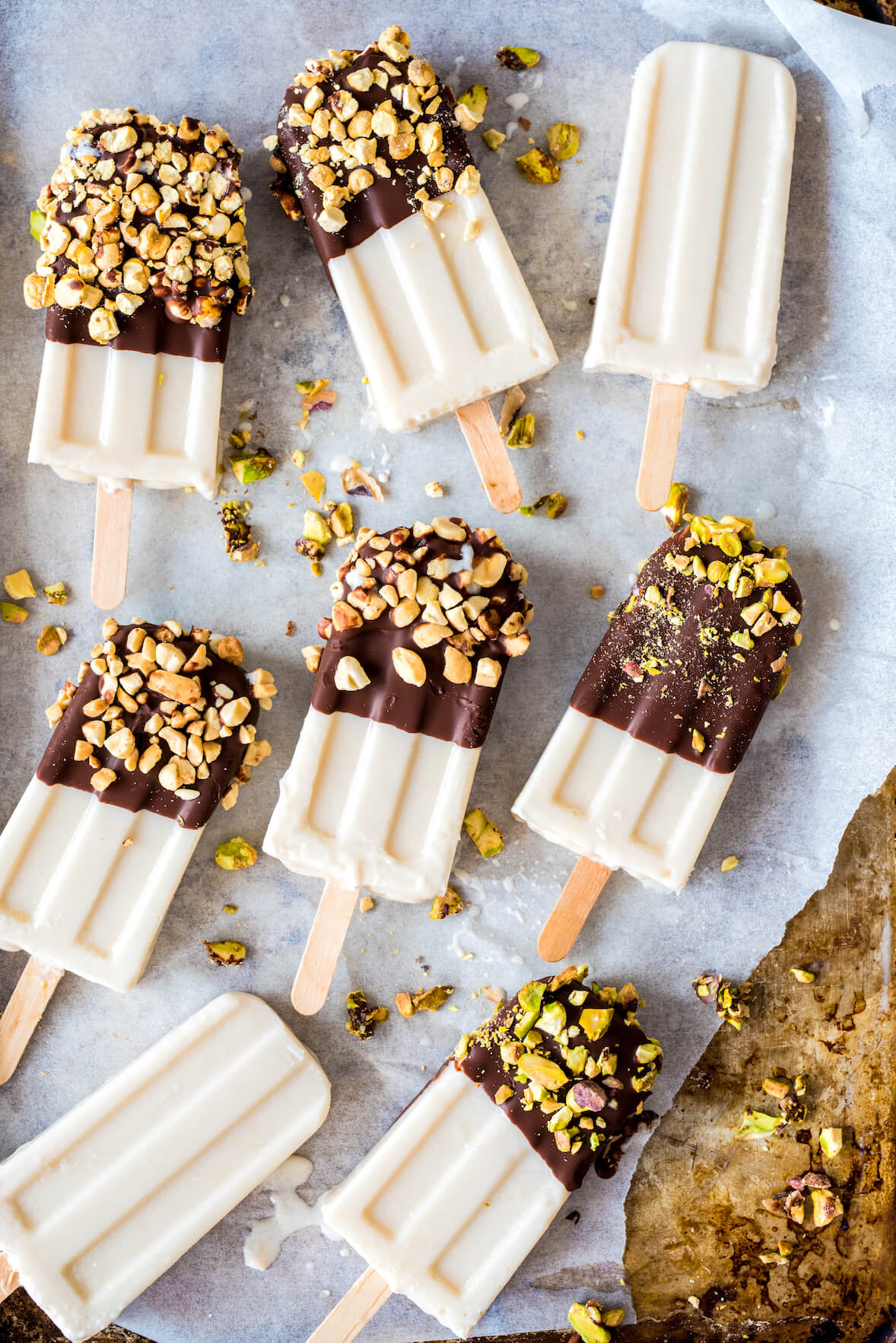 Pops au yogourt grec, chocolat et arachides