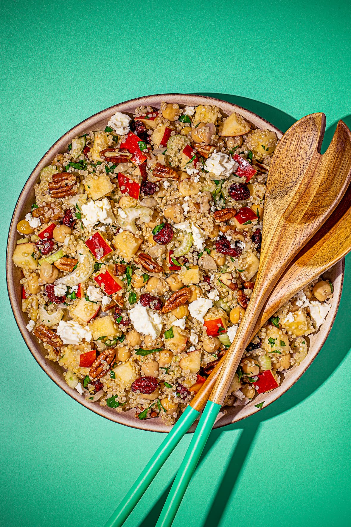 Recette de salade de quinoa et de pommes rouges