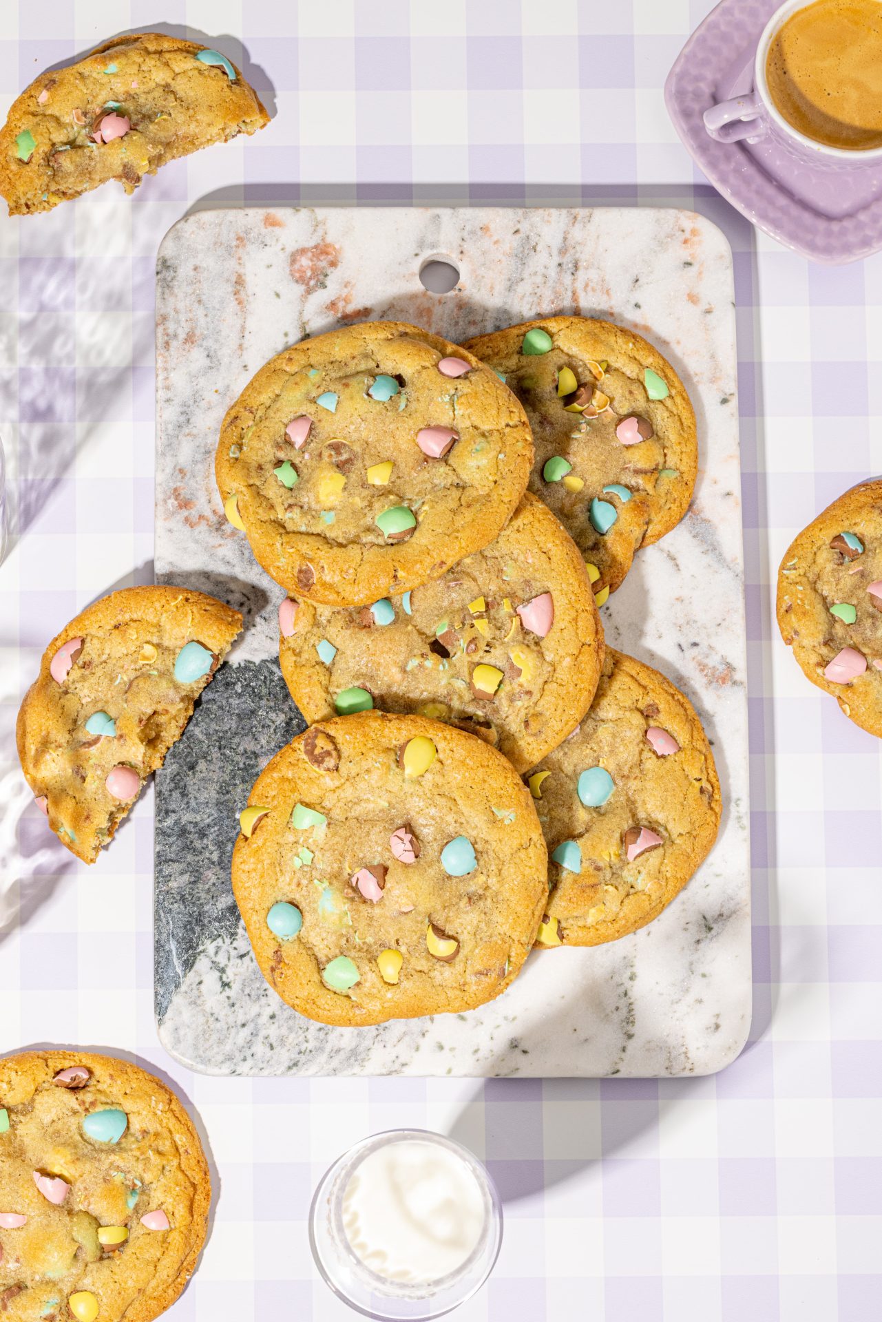 The best moist Mini Eggs Cookies