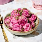 Salade crémeuse avec betteraves marinées
