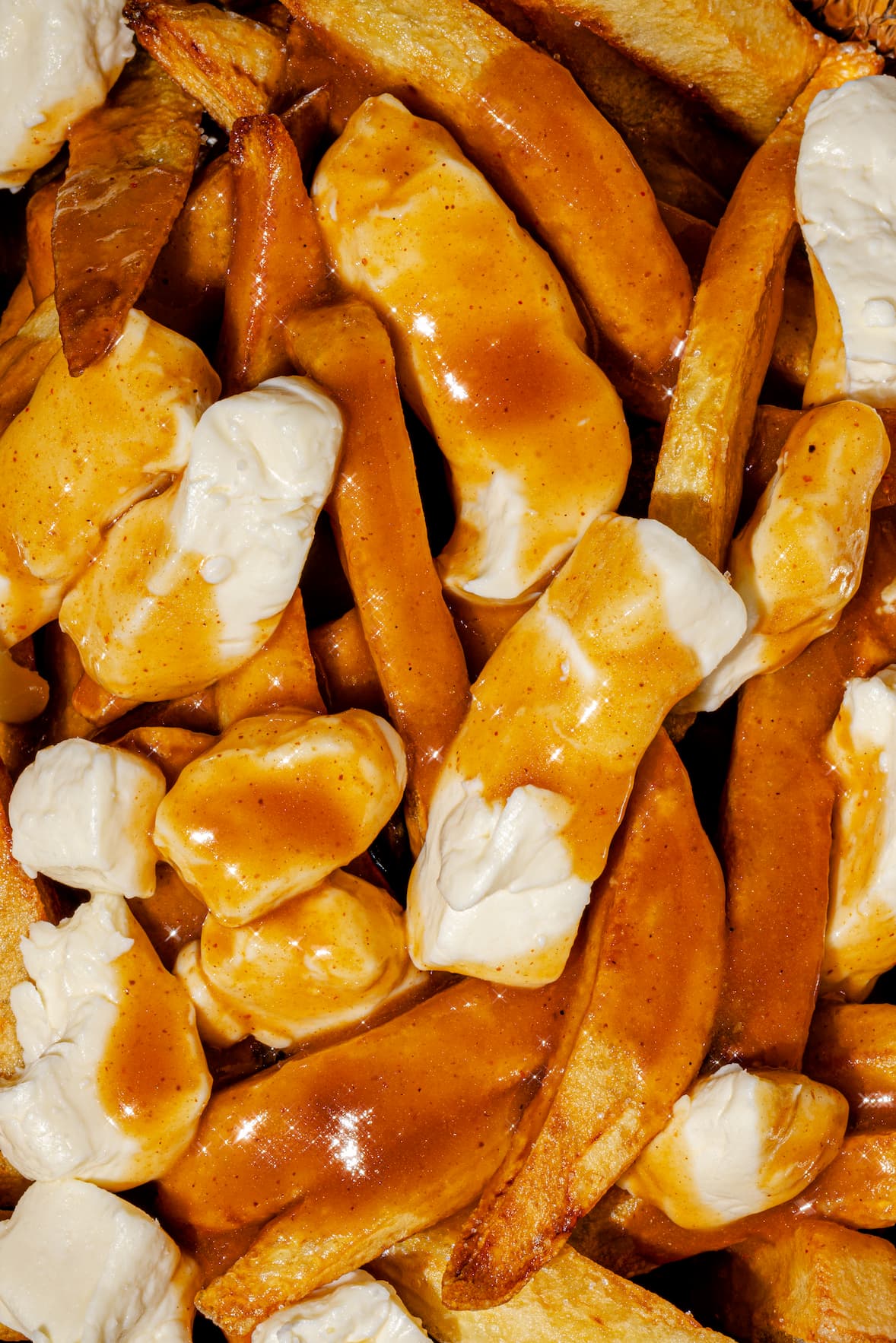 Sauce brune pour la poutine (poutine traditionnelle du Québec) - Gravy ou sauce à poutine