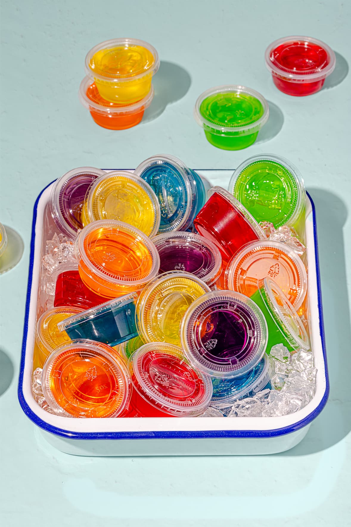 Recette de Jell-O shots colorés classiques à toutes les saveurs de jello