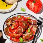 Salade estivale tomates et basilic