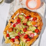 Pizza froide au saumon fumé