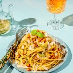 Pâtes au pesto avec pois chiches grillées