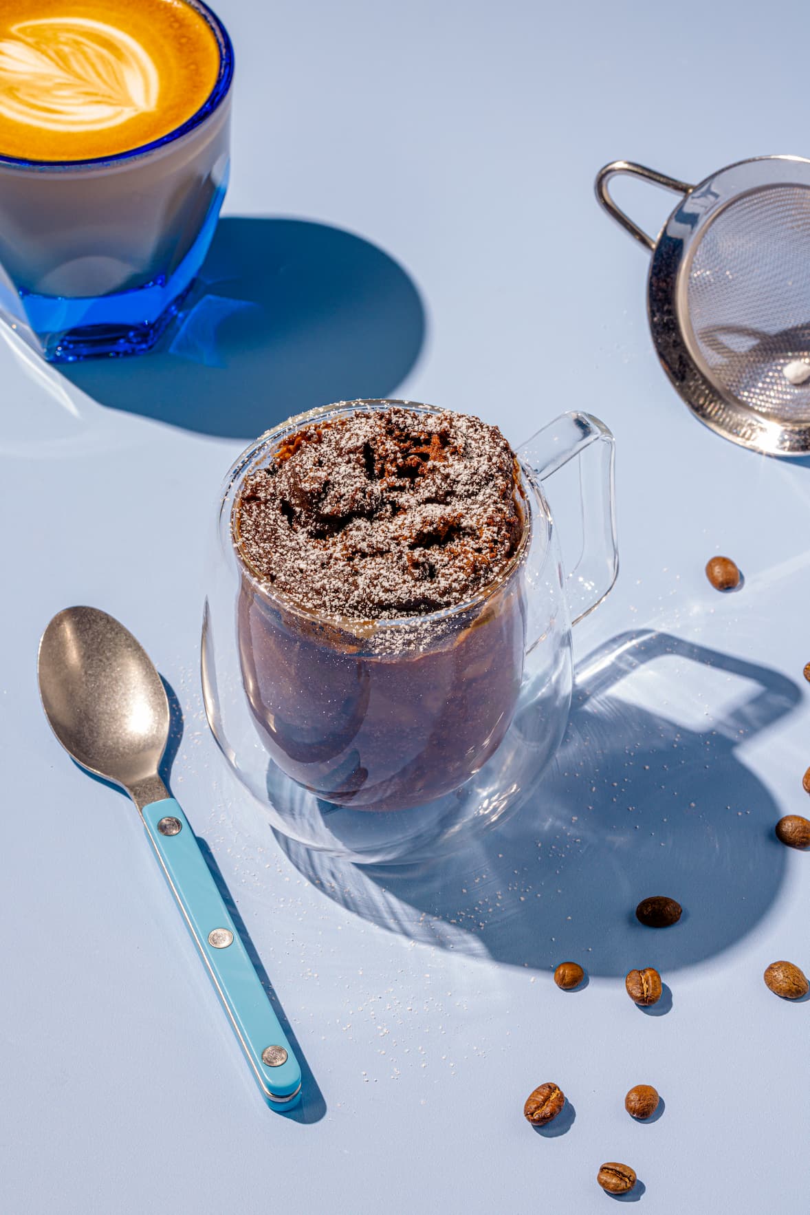 Gâteau moka dans une tasse