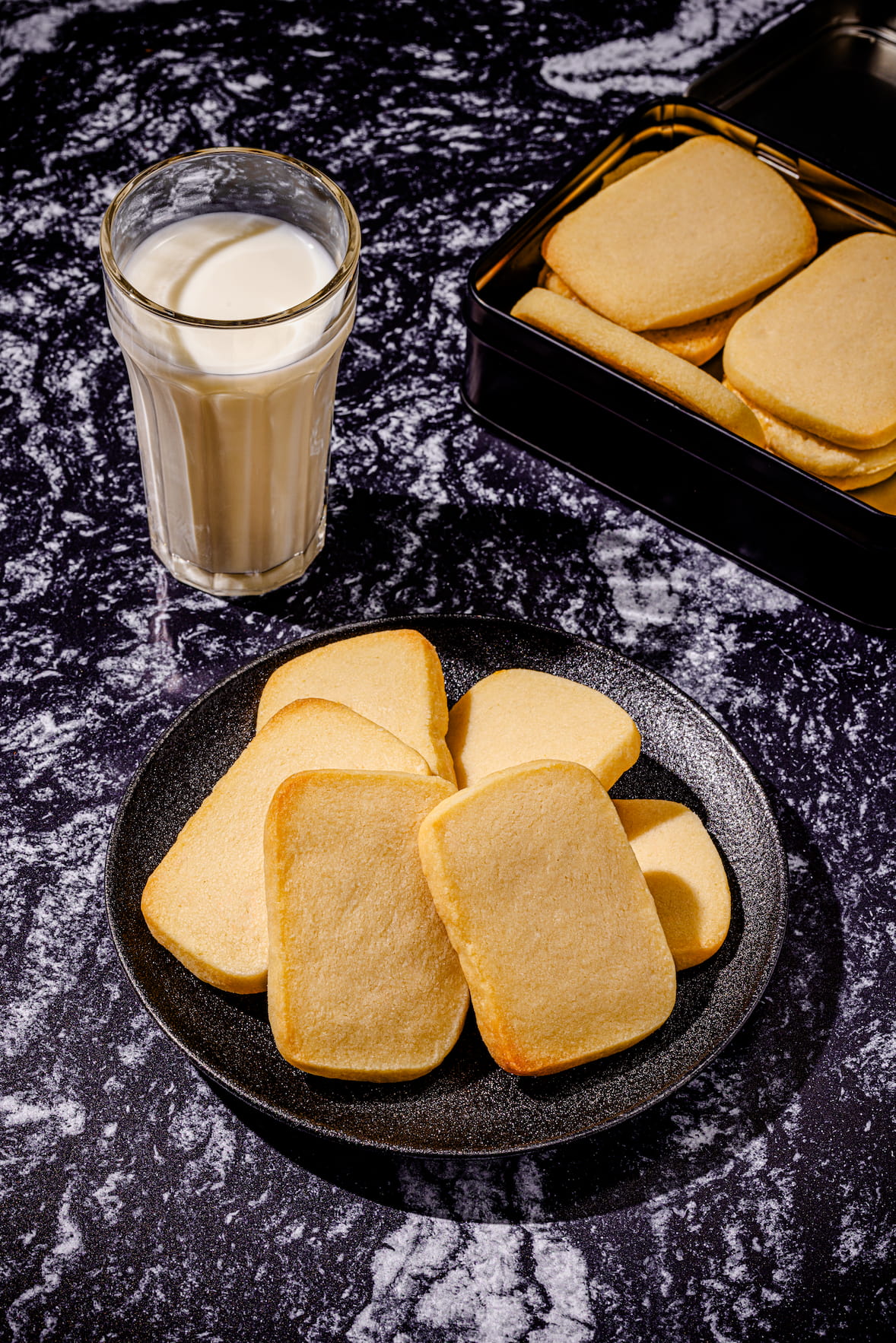 Petits biscuits sablés au beurre traditionnels