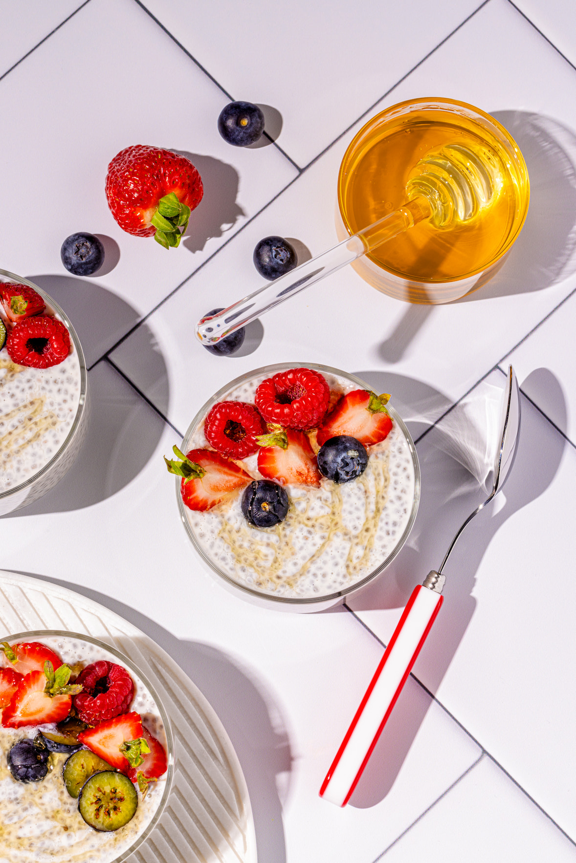 Pouding de chia à la vanille avec petits fruits