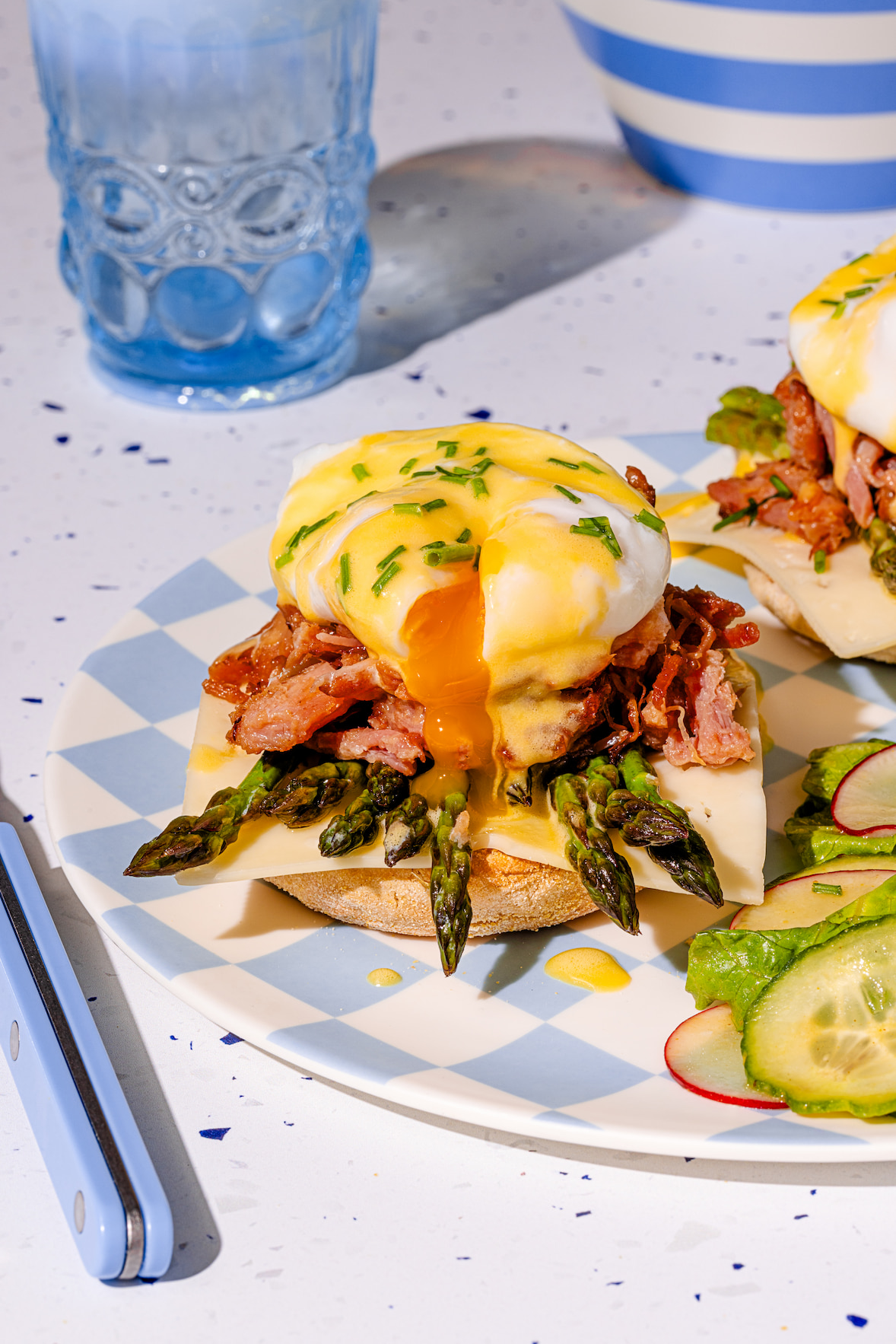 Oeuf bénédictine jambon et asperges avec sauce hollandaise