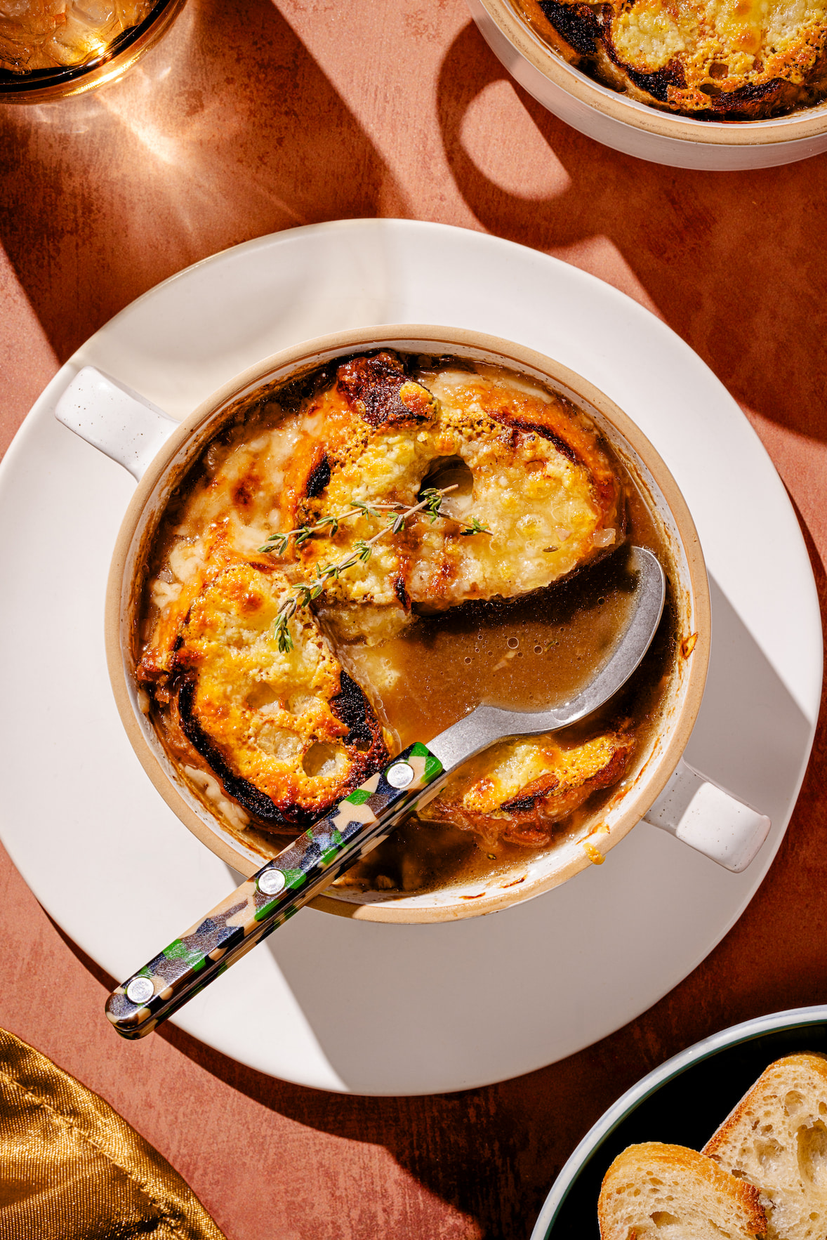 Soupe à l'oignon traditionnelle