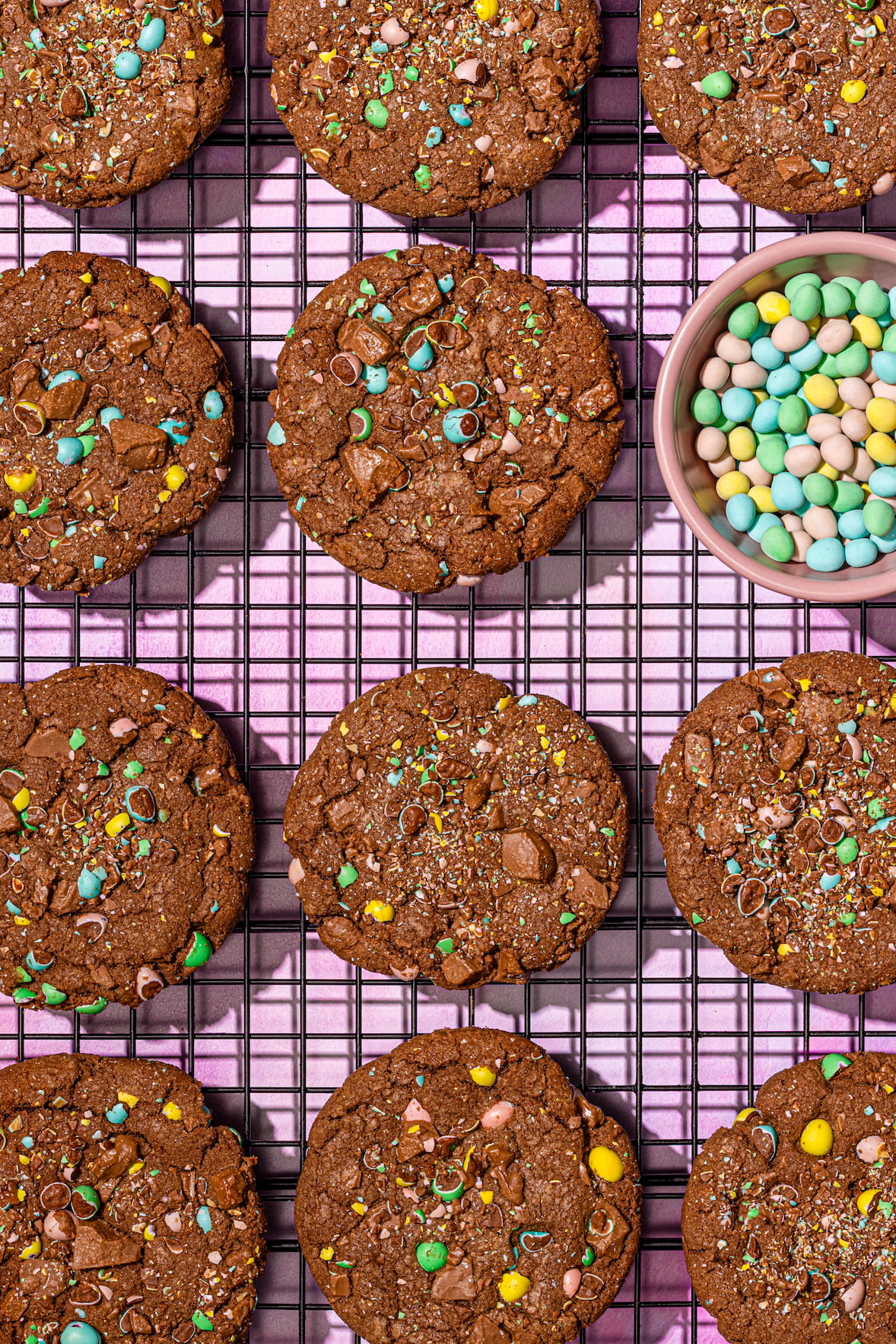 Biscuits double chocolat au mini eggs