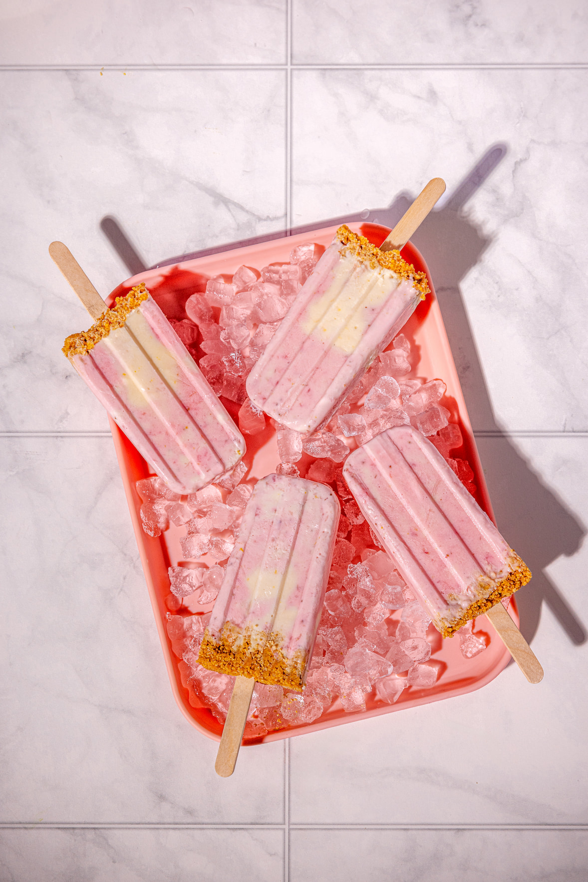 Popsicles protéinés aux fraises