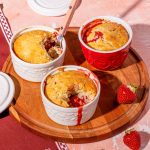 Petits poudings fraise rhubarbe